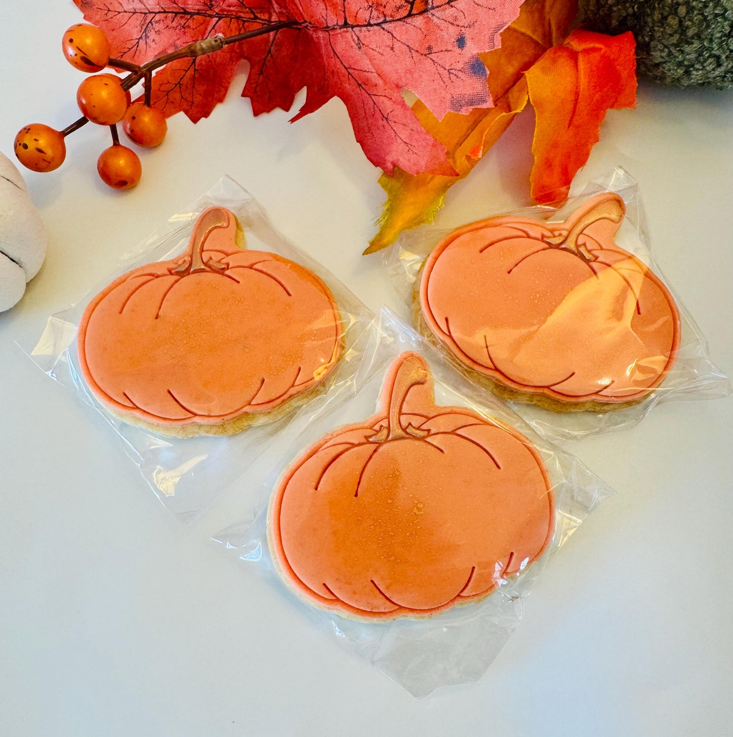 Autumn Letterbox Gift - Hug in a Box - Autumn Gift Box for Her - Fall Pamper Gift - Cost Self Care Gift Box - Boo Box - Halloween Gift