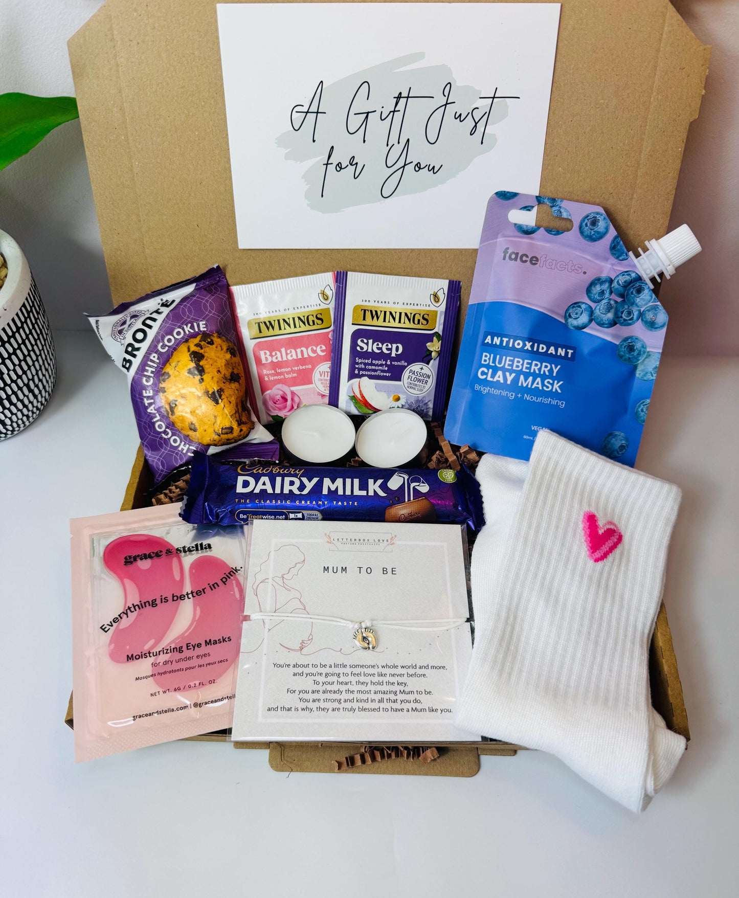 Pregnancy Spa Pamper Gift Box - Mum to Be Gift Set - Maternity New Mum Hamper - Baby Shoerr Care Package - Letterbox Gift / Mummy to Be Gift