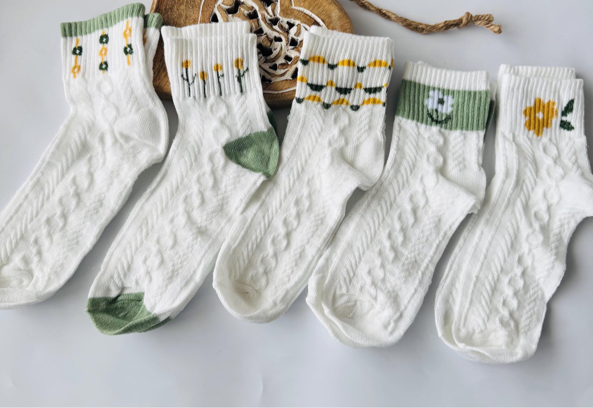 Cute Flower Socks - 1 Pair Picked at random