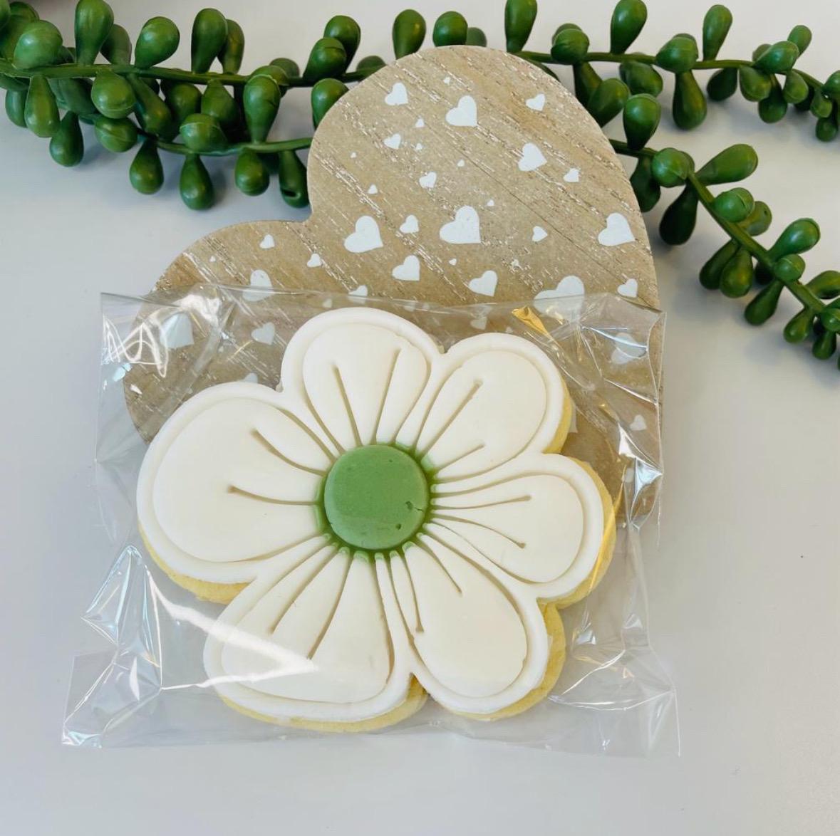 Hug in a Box - Pamper Hamper - Thinking Of You - Care Package - Letterbox Gift - Birthday Gift for Her - Pick me Up Gift - Get Well Soon