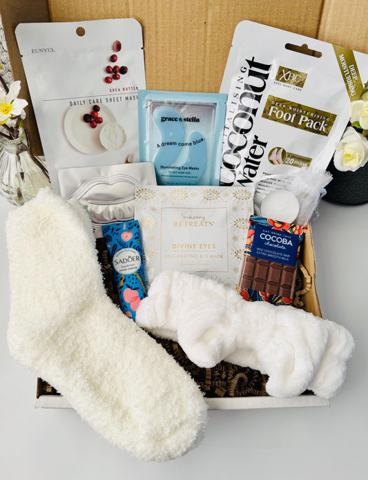 Winter Care Package - Hug in a Box - Self Care Gift Box - Pamper Hamper - Spa Gift - Gift for her - Cosy Gift Hamper - Get Well Soon