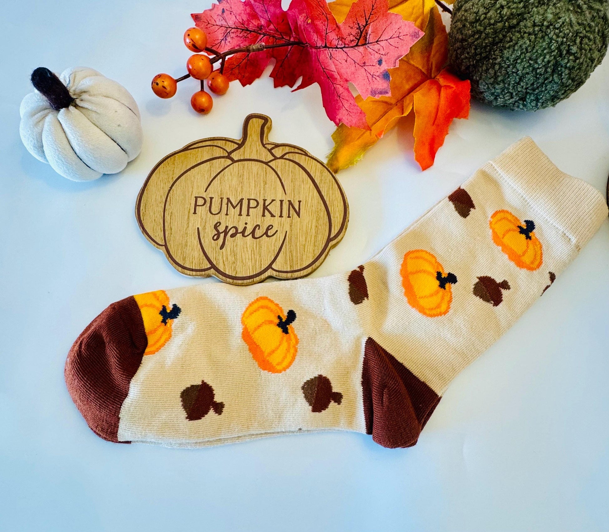 Autumn Letterbox Gift - Hug in a Box - Autumn Gift Box for Her - Fall Pamper Gift - Cost Self Care Gift Box - Boo Box - Halloween Gift
