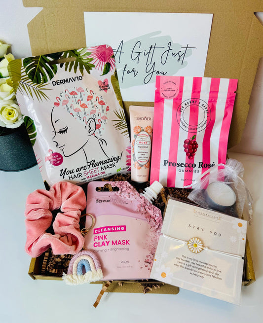 HUG IN A BOX - Spa Gift For Her - Pamper Hamper - Self Care Box - Hug in a Box - Pick me Up Giftbox - Care Package - Letterbox Gift