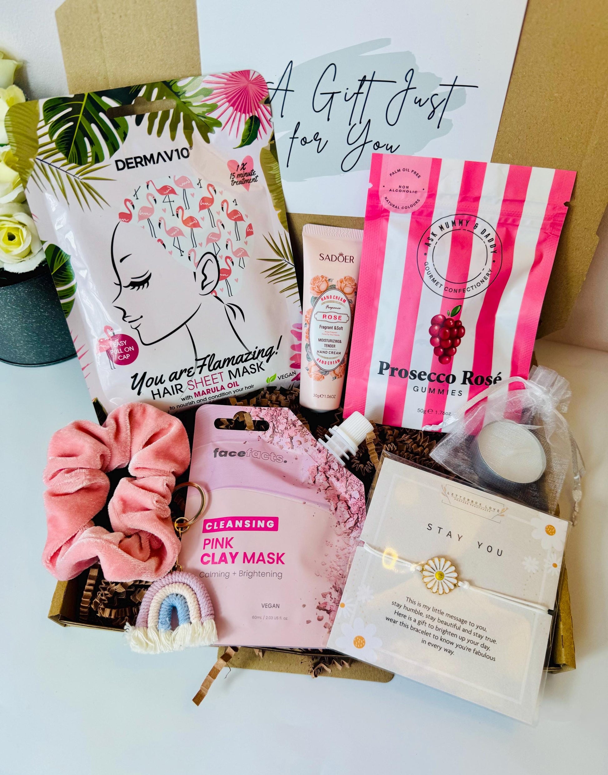 HUG IN A BOX - Spa Gift For Her - Pamper Hamper - Self Care Box - Hug in a Box - Pick me Up Giftbox - Care Package - Letterbox Gift