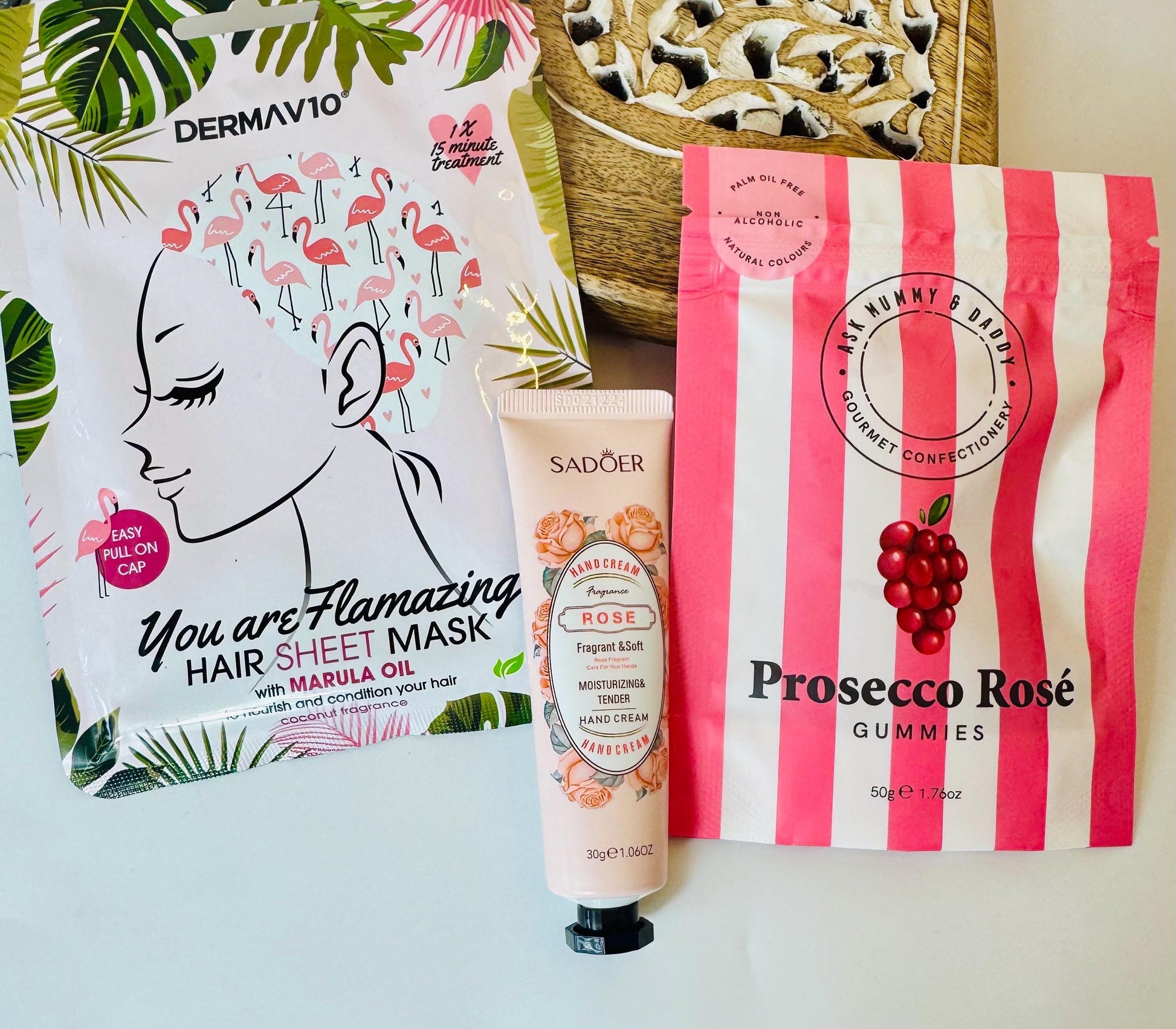 HUG IN A BOX - Spa Gift For Her - Pamper Hamper - Self Care Box - Hug in a Box - Pick me Up Giftbox - Care Package - Letterbox Gift