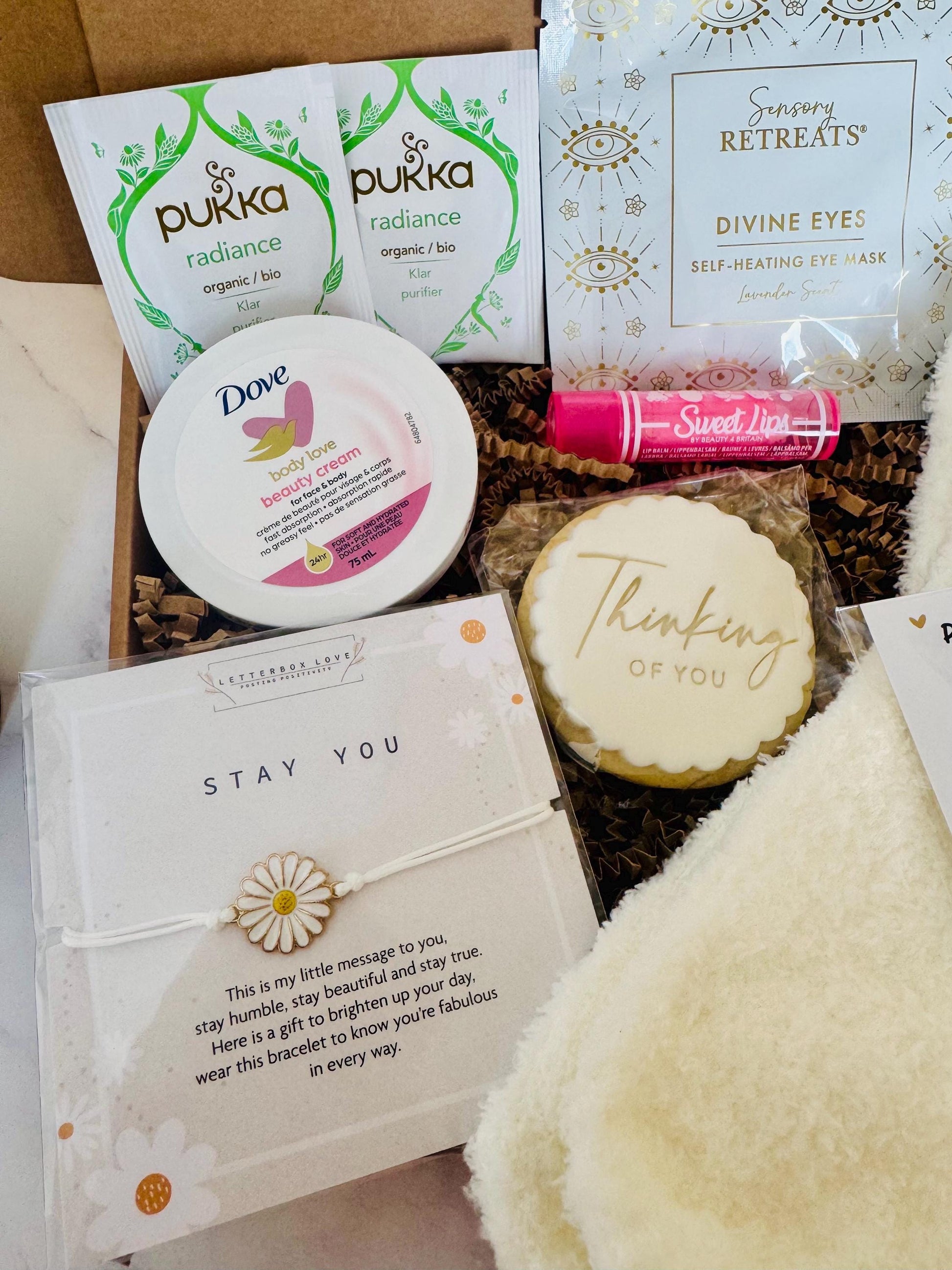 Cancer Care Package - Thinking of You - Recovery Get Well Soon Gift Box - Cancer Self Care Hamper - Cancer Hug in a Box - Personalised Gift