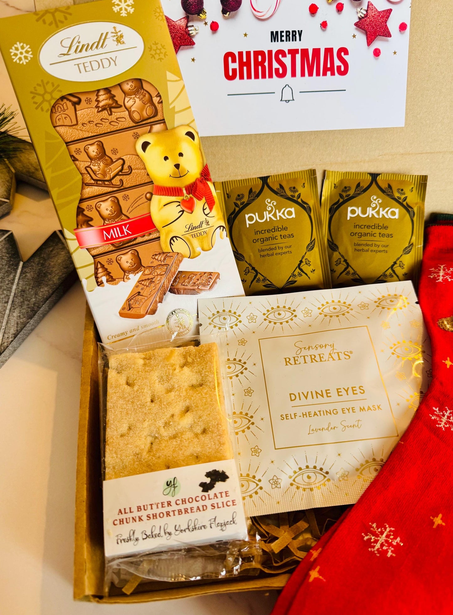 Christmas Gift for Her - Xmas Eve Box - Hug in a Box - Ladies Christmas Gift Box for Her - Gifts for Women - Xmas Treat Box - Secret Santa