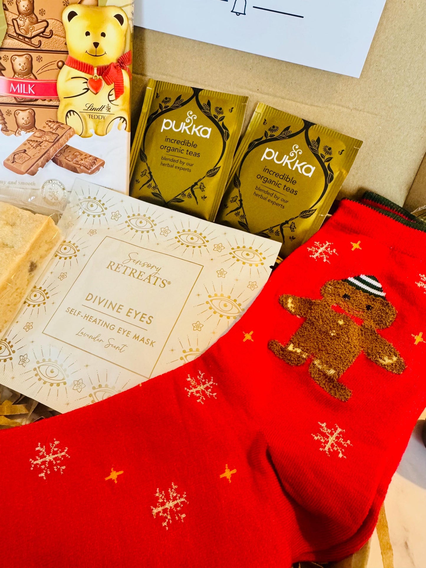 Christmas Gift for Her - Xmas Eve Box - Hug in a Box - Ladies Christmas Gift Box for Her - Gifts for Women - Xmas Treat Box - Secret Santa