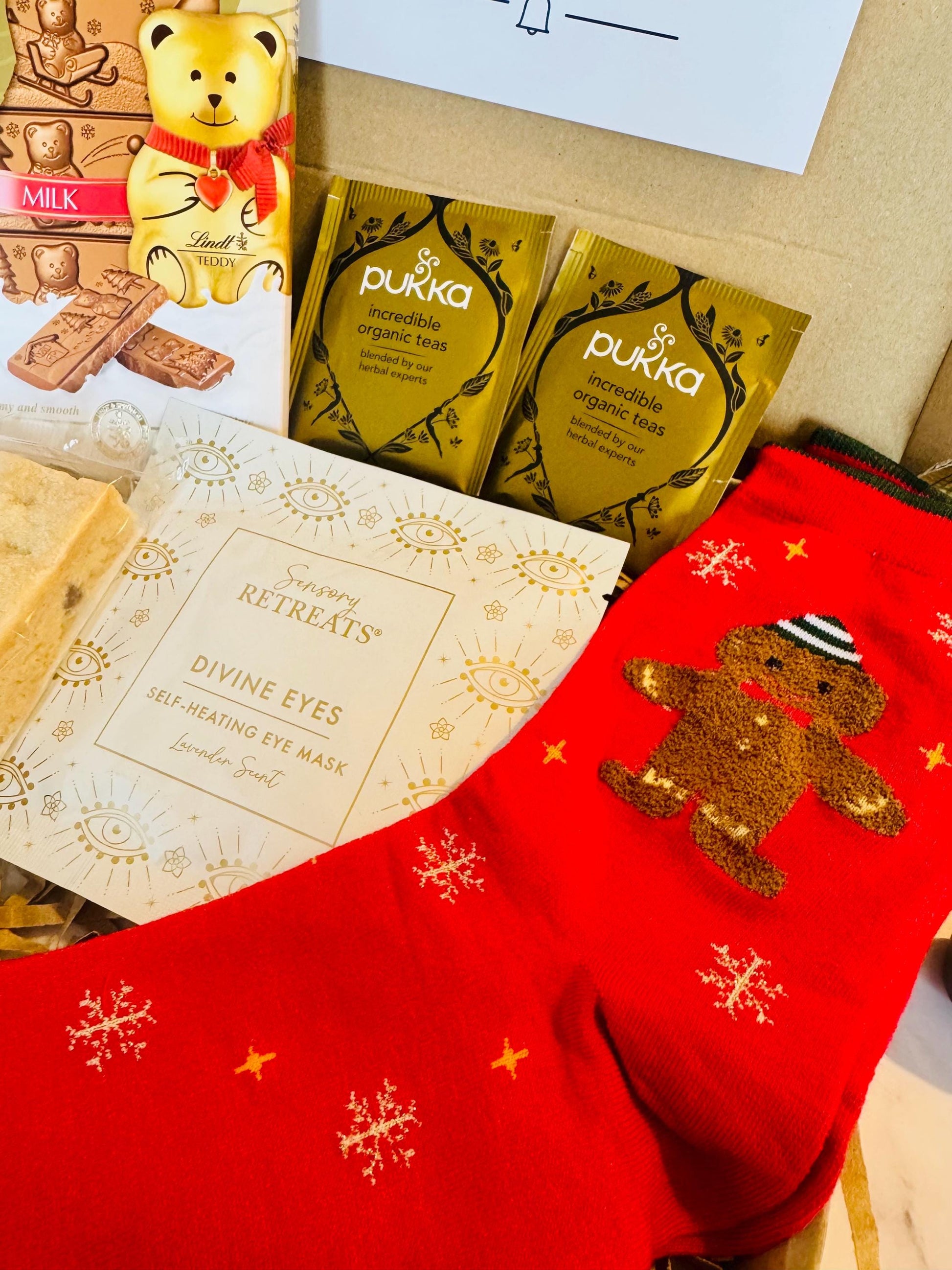 Christmas Gift for Her - Xmas Eve Box - Hug in a Box - Ladies Christmas Gift Box for Her - Gifts for Women - Xmas Treat Box - Secret Santa