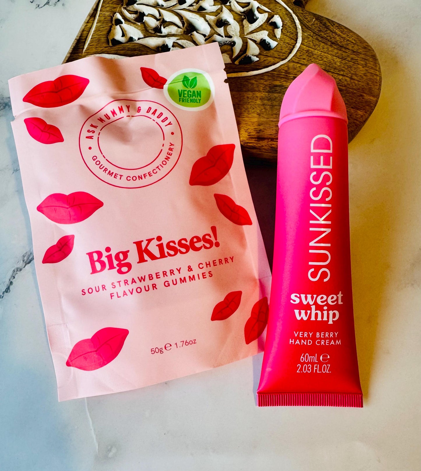 Hug in a Box Gift Hamper for Her – Valentine’s Self Care Pamper Box - Comfort Care Package - Thinking of You - Gift for Friend - Galentines