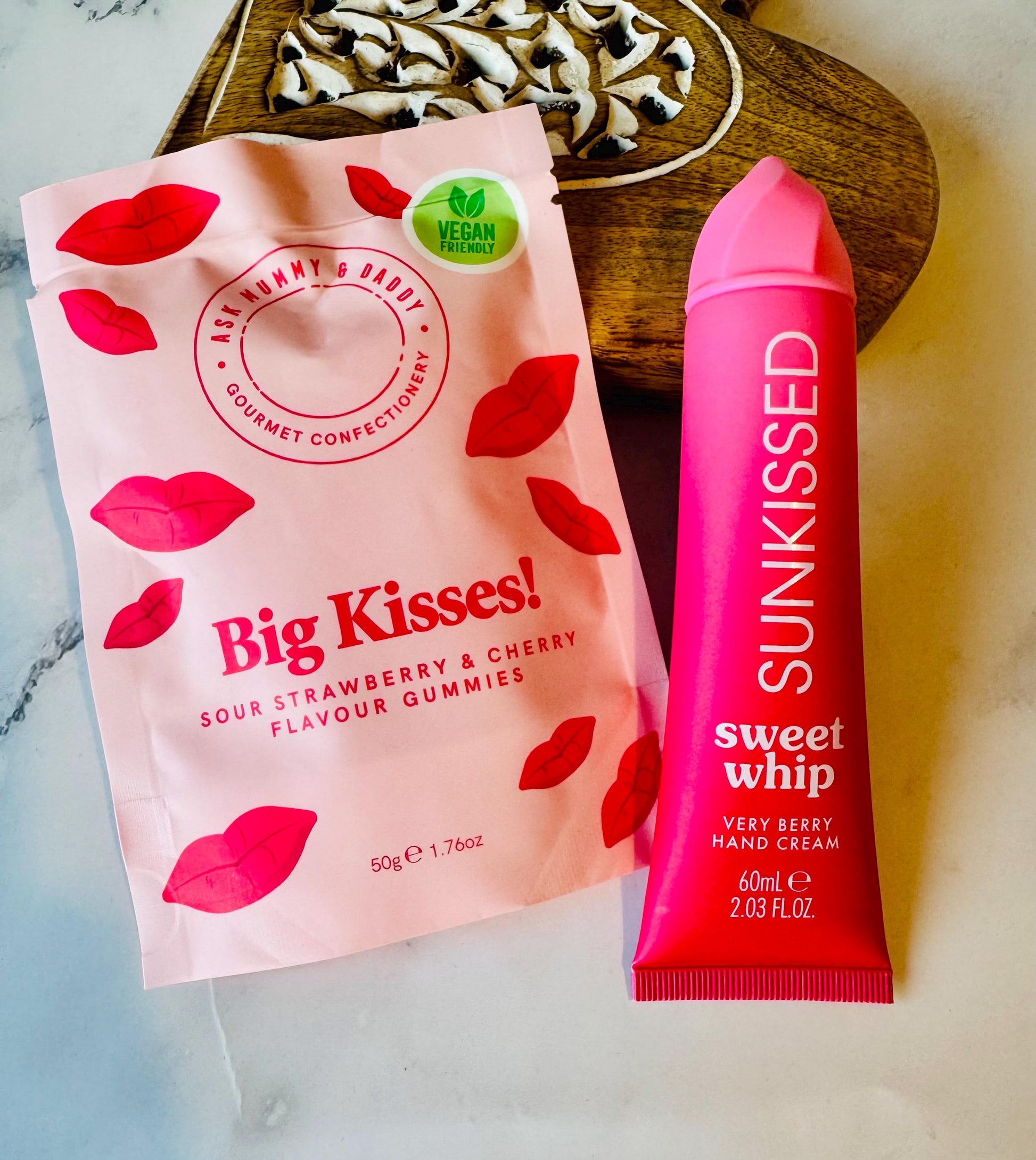 Hug in a Box Gift Hamper for Her – Valentine’s Self Care Pamper Box - Comfort Care Package - Thinking of You - Gift for Friend - Galentines