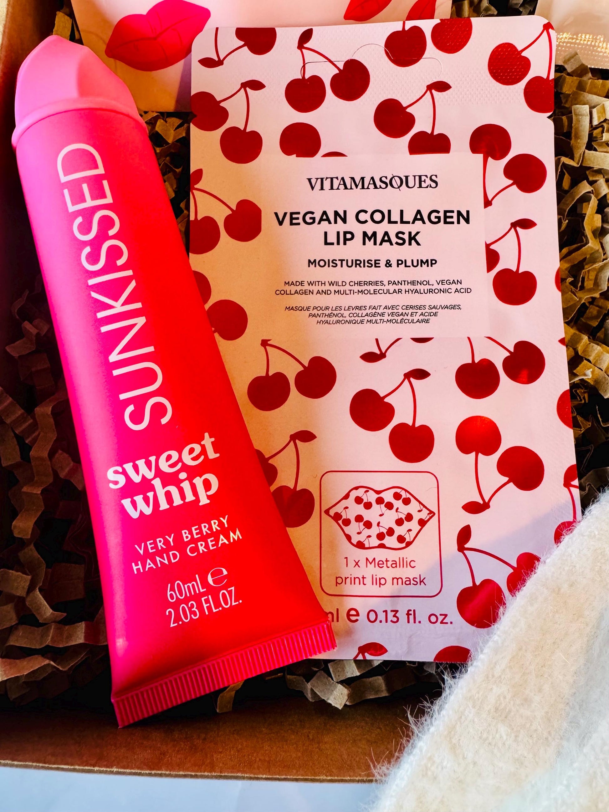 Hug in a Box Gift Hamper for Her – Valentine’s Self Care Pamper Box - Comfort Care Package - Thinking of You - Gift for Friend - Galentines