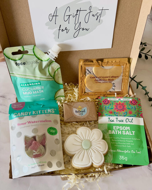 Pamper Gift Box for Her - Hug in a Box Self Care Package - Birthday Pampet Hamper - Pick me Up Gift Box - Thinking of You - Letterbox Gift