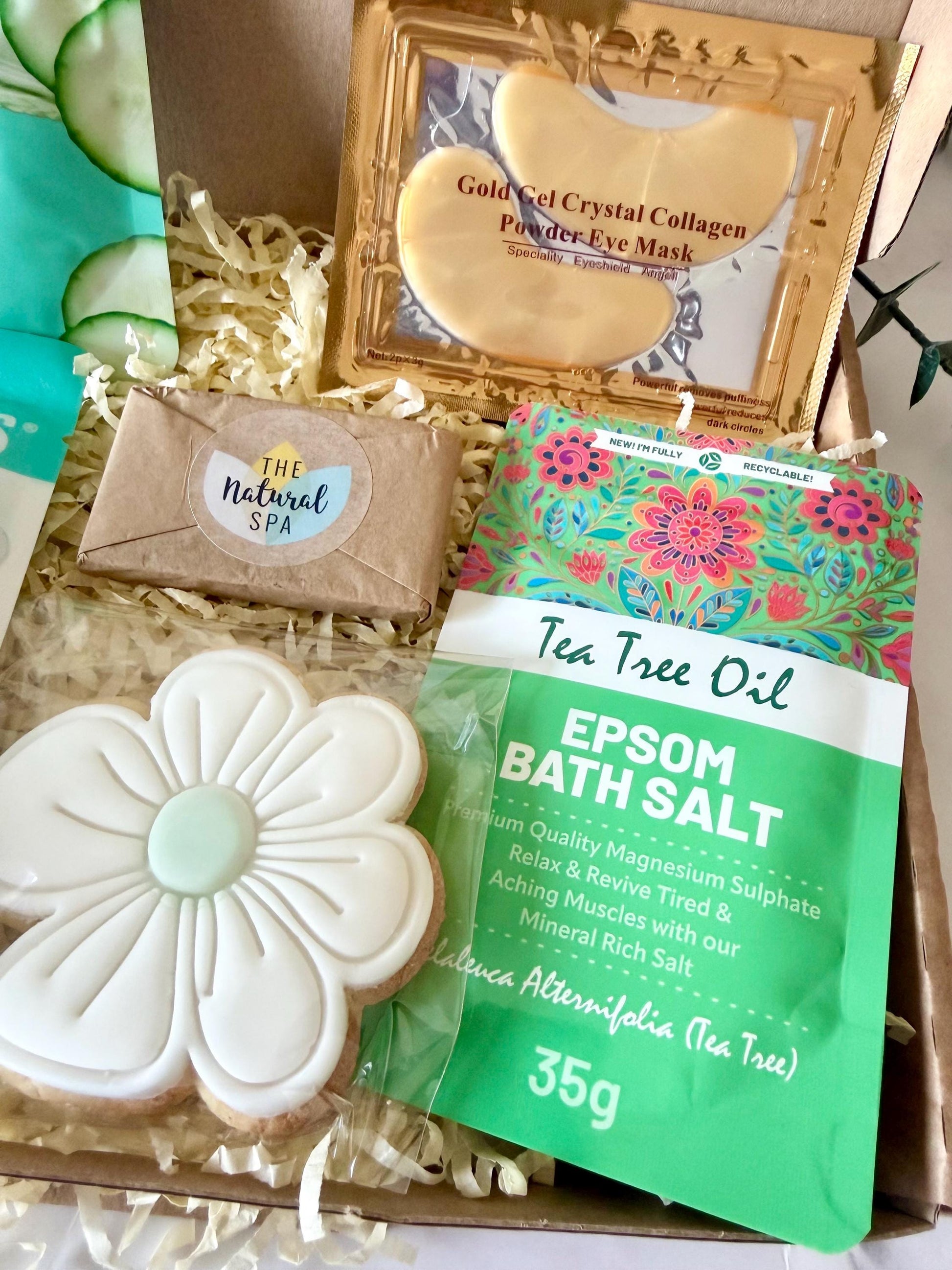 Pamper Gift Box for Her - Hug in a Box Self Care Package - Birthday Pampet Hamper - Pick me Up Gift Box - Thinking of You - Letterbox Gift