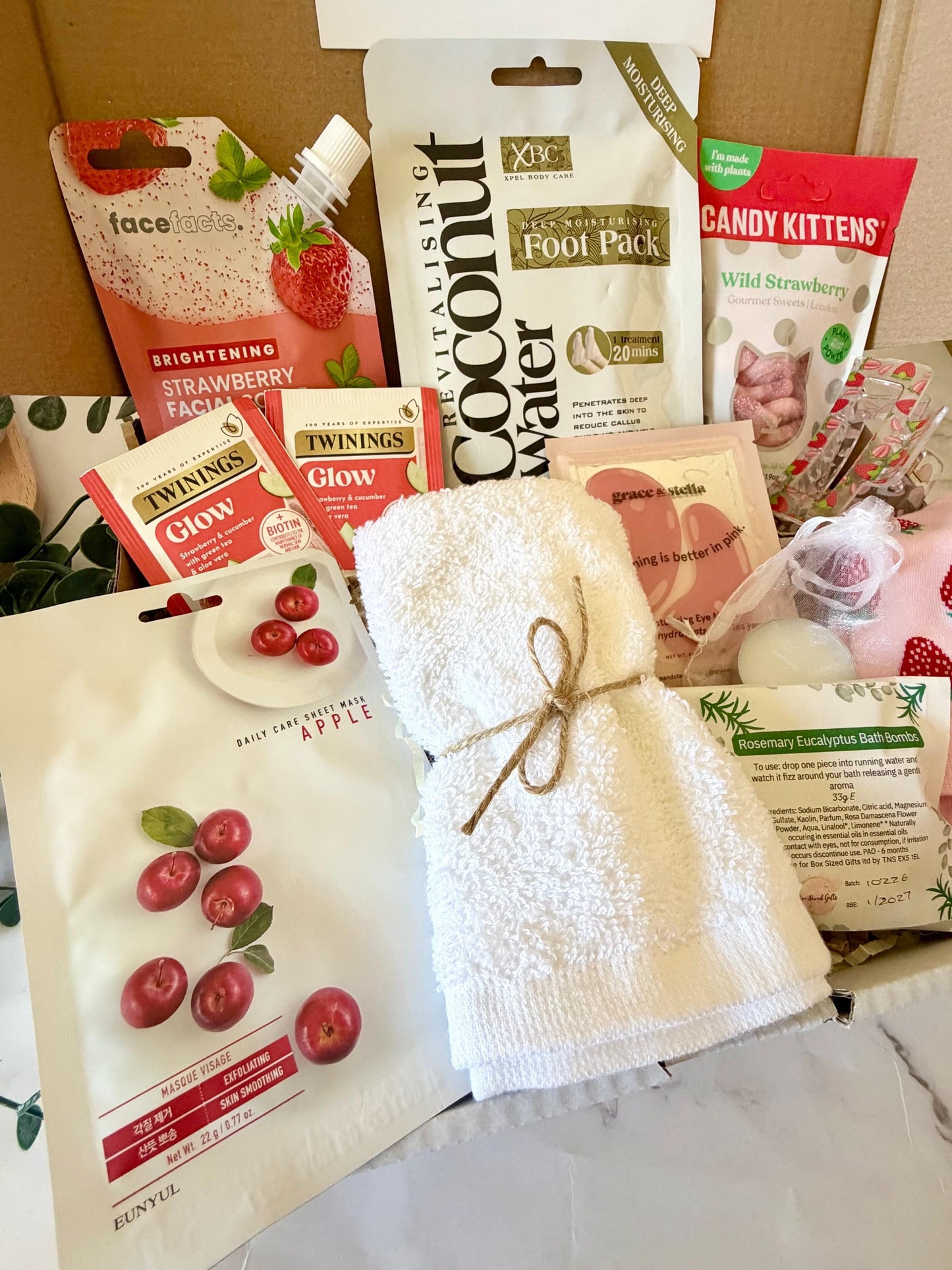 Strawberry Pamper Hamper