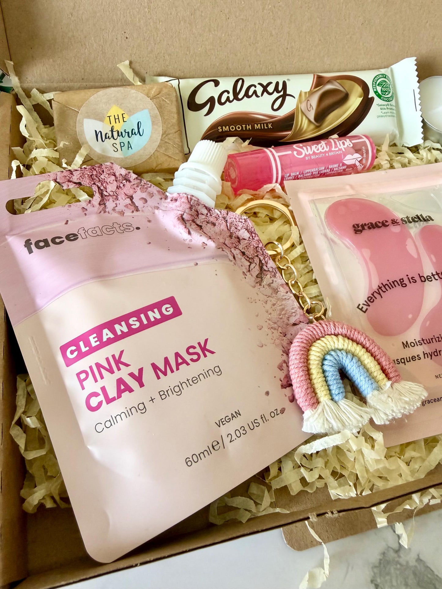 Pamper Gift Box for Her - Hug in a Box - Birthday Pamper - Relax Gift - Self Care Package - Pick me Up Letterbox Gift - Thinking of You