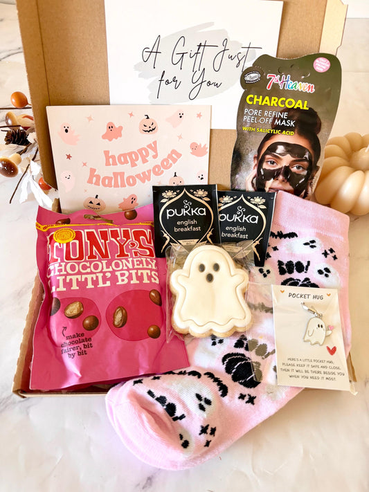 Halloween Gift Box - Boo Basket - Autumn Hug in a Box - Pamper Gift Box for Her - Letterbox Gift - Fall Birthday Treat Box - Care Package