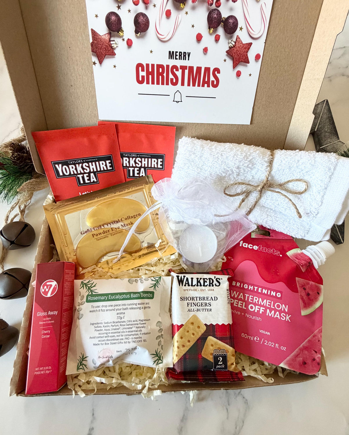 Christmas Pamper Gift - Pamper Hamper - Hug in a Box - Xmas Eve Box - Christmas Gift for Her - Ladies Treat Box - Secret Santa - Self Care