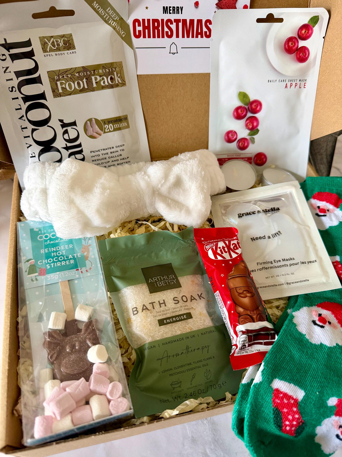 Christmas Pamper Hamper - Xmas Hug in a Box - Self Care Package - Christmas Pamper Gift for her - Spa Gift - Ladies Gift Box - Relaxation