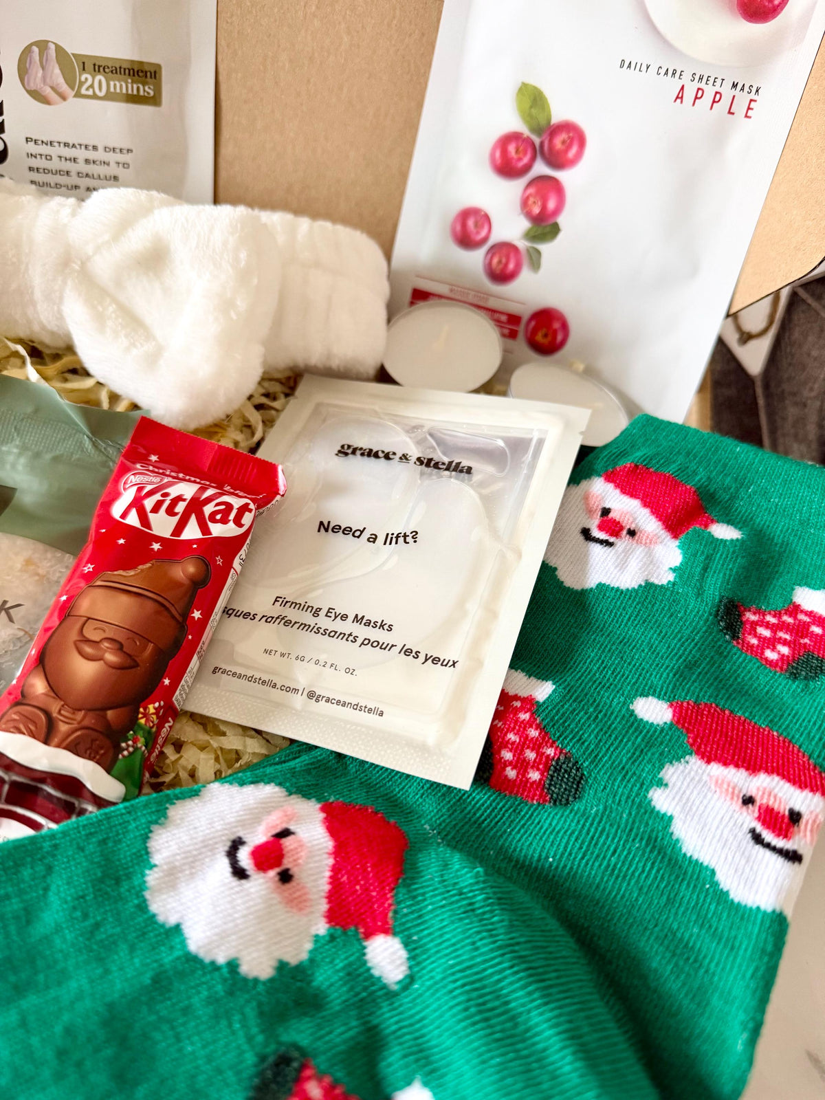Christmas Pamper Hamper - Xmas Hug in a Box - Self Care Package - Christmas Pamper Gift for her - Spa Gift - Ladies Gift Box - Relaxation