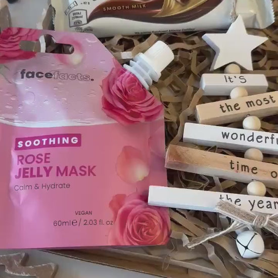 Christmas Pamper Gift Box - Xmas Pamper Letterbox Gift for Her - Self Care - Spa Gift Set - Pamper Hamper - Colleague Present - Hug in a Box