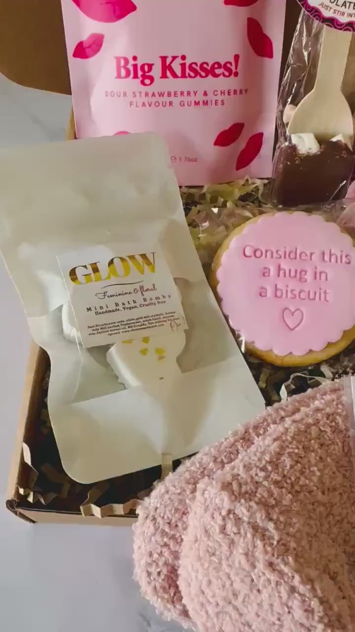 Teen Girl Hug in a Box – Self Care Gift Box - Care Package – Birthday Gift for Teenager – Thinking of You – Comfort Box - Get Well Soon