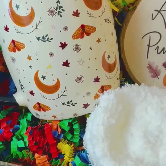 Cosy Autumn Hamper - Hug in a Box for Her - Fall Gift Box - Friend Treat Box - Autumn Care Package - Birthday Hamper - Get Well Soon Gift