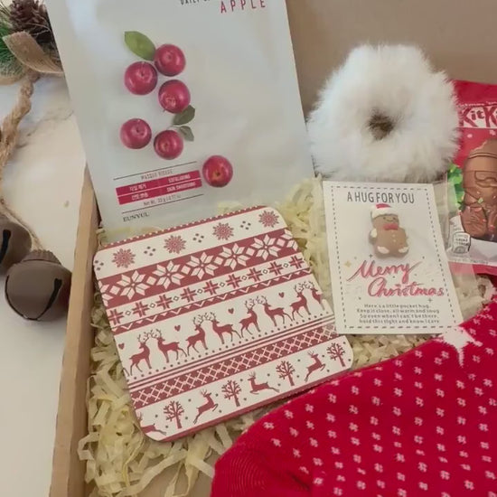 Christmas Hug in a Box - Christmas Gift for Her - Care Package Hamper Ladies Treat Box - Secret Santa -  Self-Care Gift Box - Xmas Eve Box