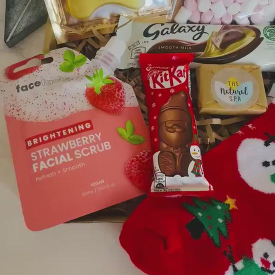 Christmas Pamper Gift Box - Self-Care Box - Xmas Eve Box - Christmas Gift Box for Her - Gifts for Women - Xmas Treat Box - Secret Santa -